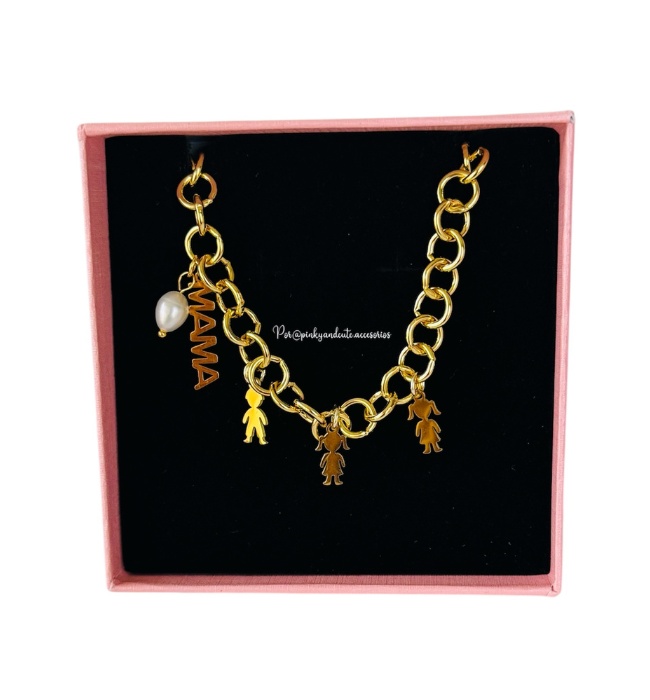 Mamá Necklace
