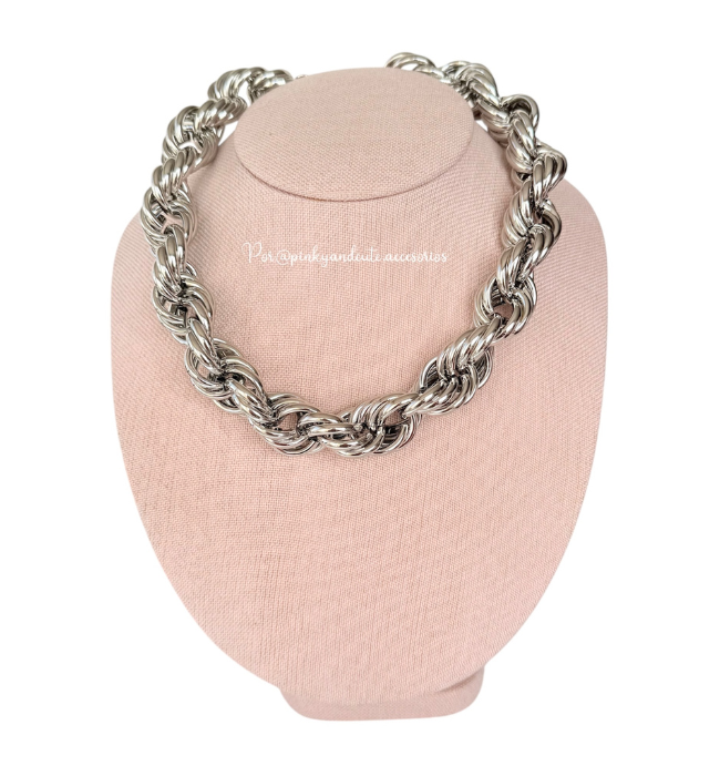 Collar trenzado